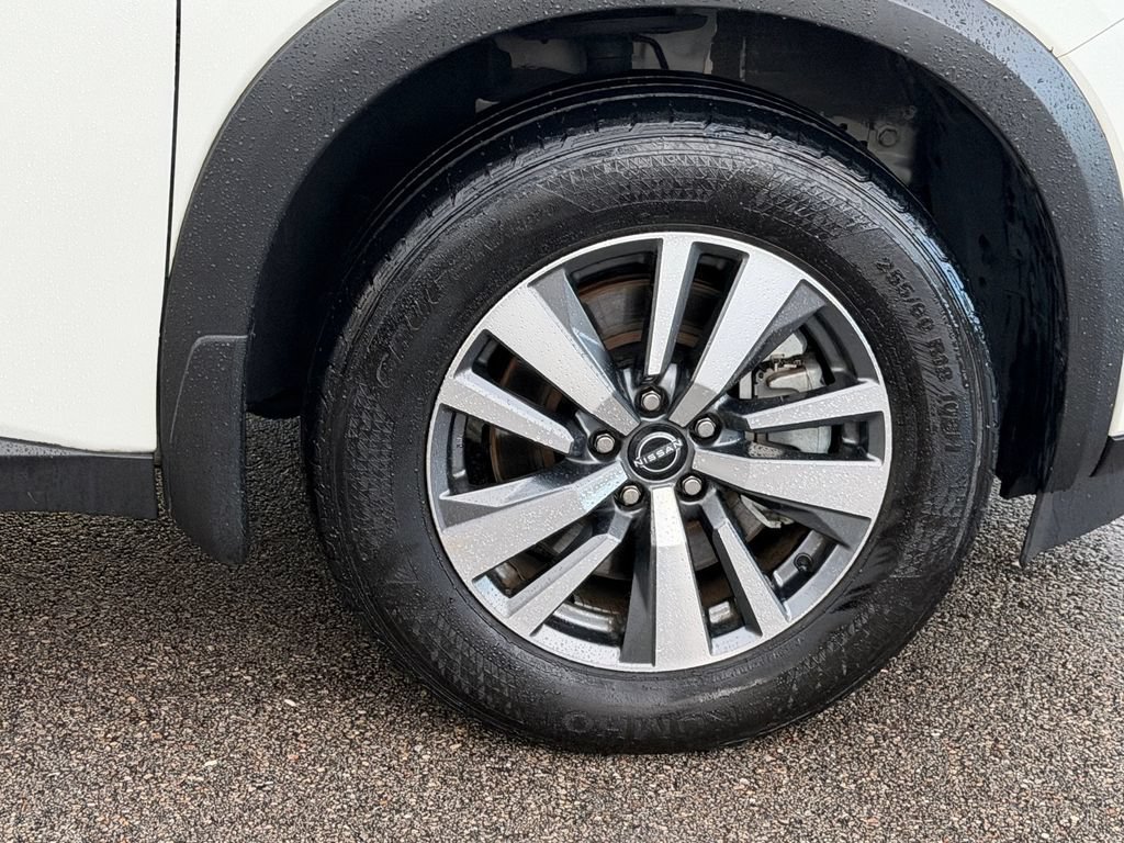 Certified 2024 Nissan Pathfinder SL FWD image 9