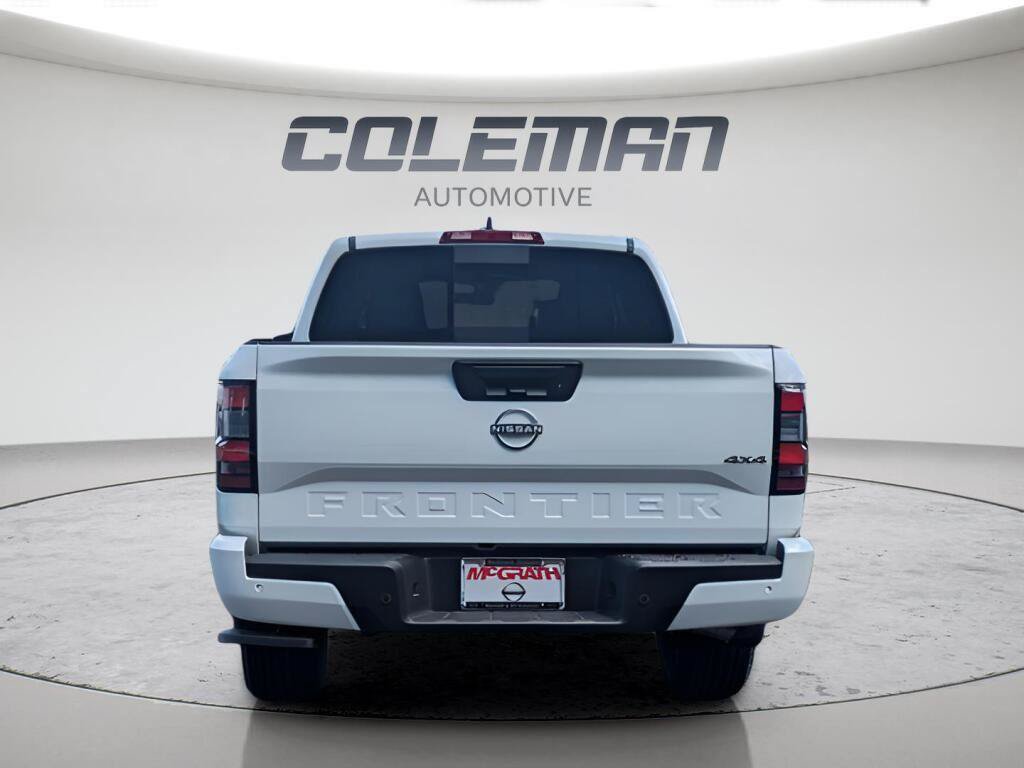 Used 2025 Nissan Frontier SV AWD/4WD image 4