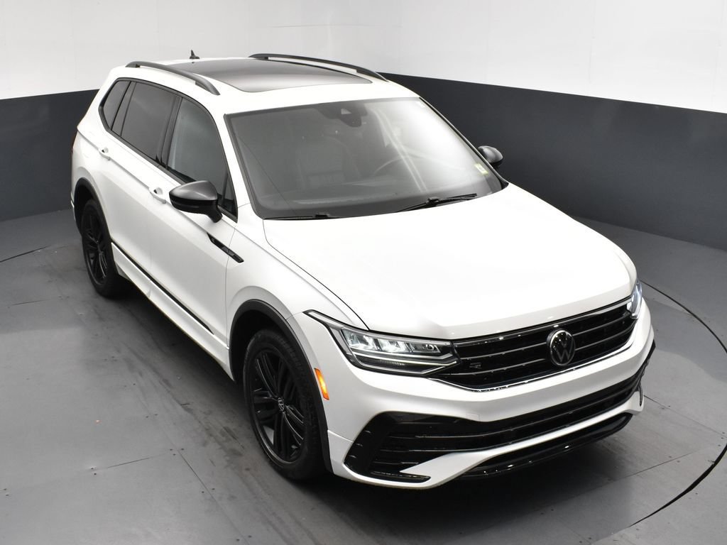 Used 2022 Volkswagen Tiguan SE R-Line AWD/4WD image 23