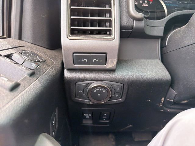 Used 2019 Ford F150 Raptor w/ Equipment Group 802A Luxury image 23