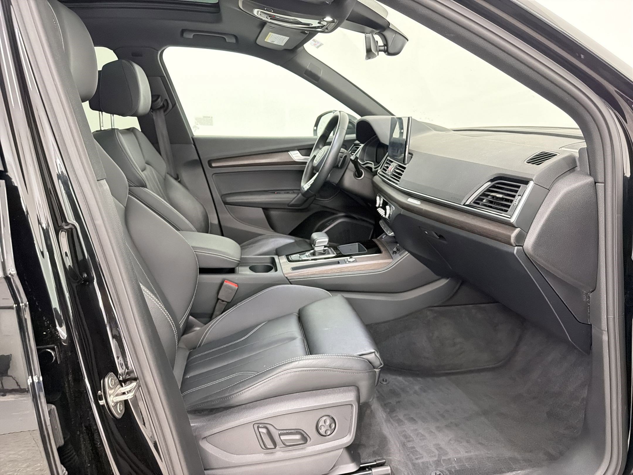 Certified 2023 Audi Q5 2.0T Premium Plus w/ Premium Plus Package AWD/4WD image 26