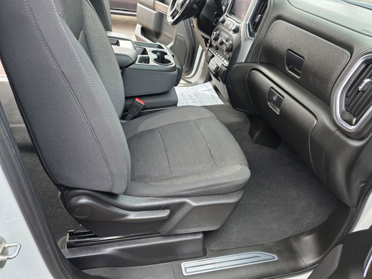Used 2021 Chevrolet Silverado 1500 LT image 28