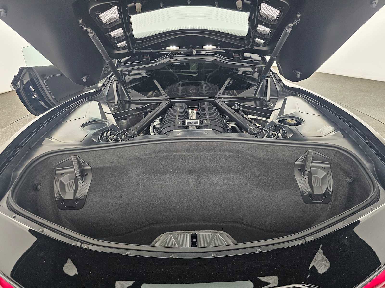 Used 2024 Chevrolet Corvette Z06 image 13