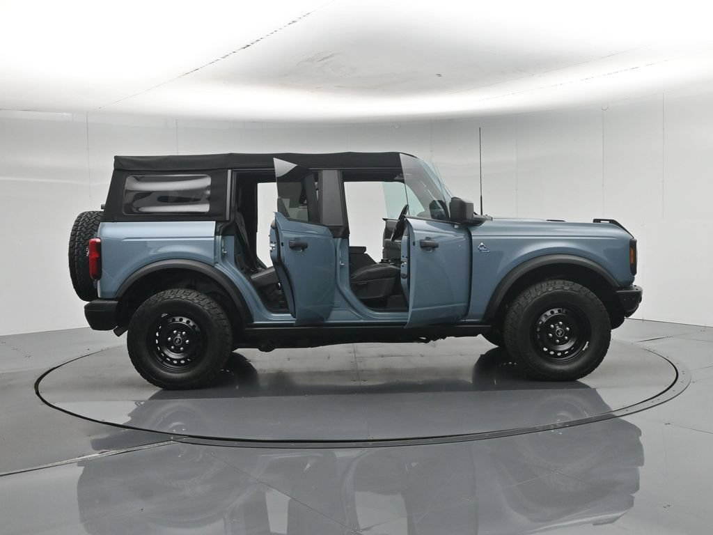 Certified 2022 Ford Bronco Black Diamond AWD/4WD image 5