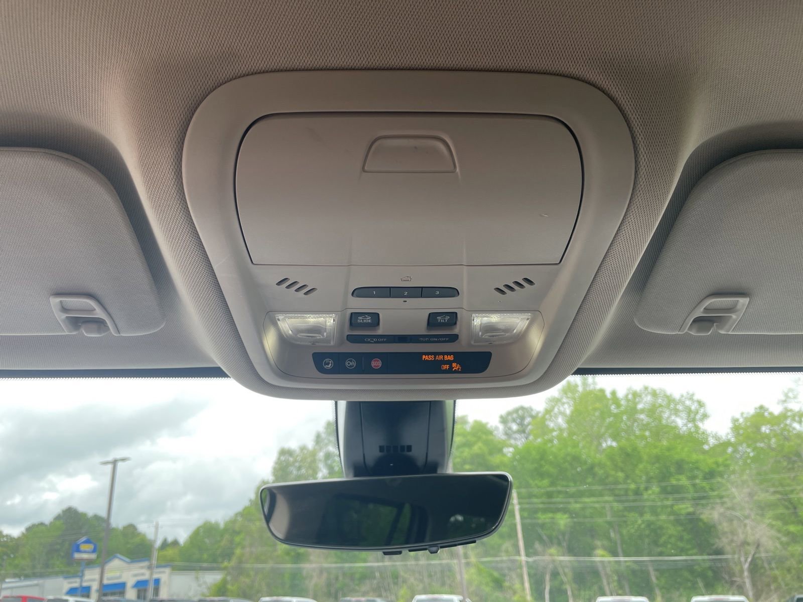 Used 2023 GMC Acadia Denali w/ Denali Ultimate Package image 19