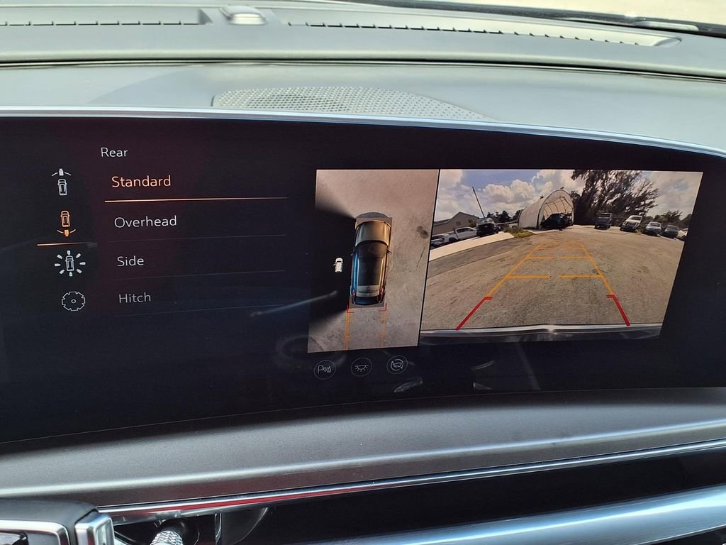 Used 2024 Cadillac Lyriq Tech w/ Driver Assist Package AWD/4WD image 25