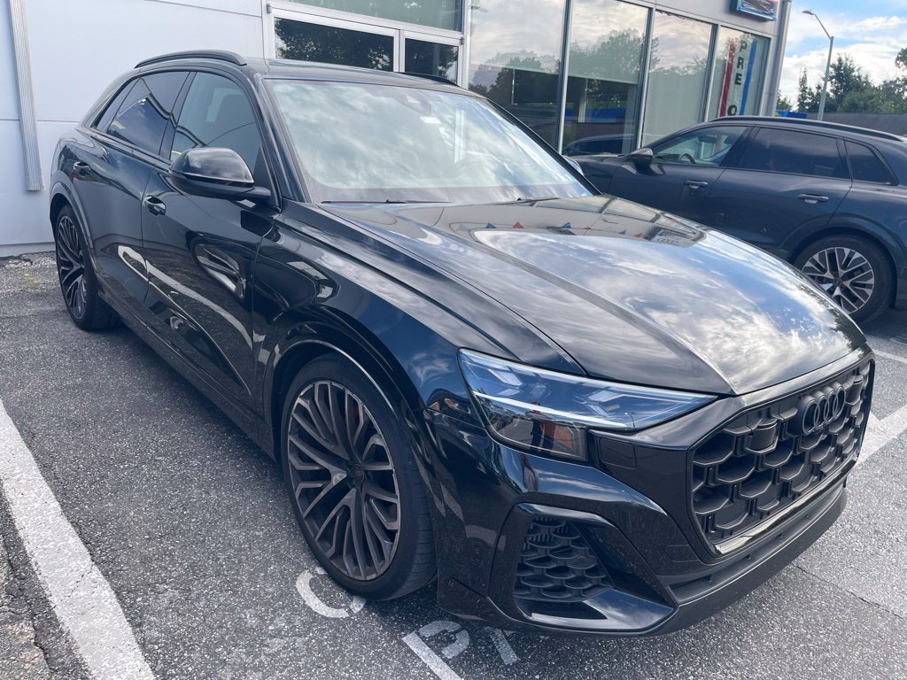 Used 2024 Audi SQ8 Prestige AWD/4WD image 2