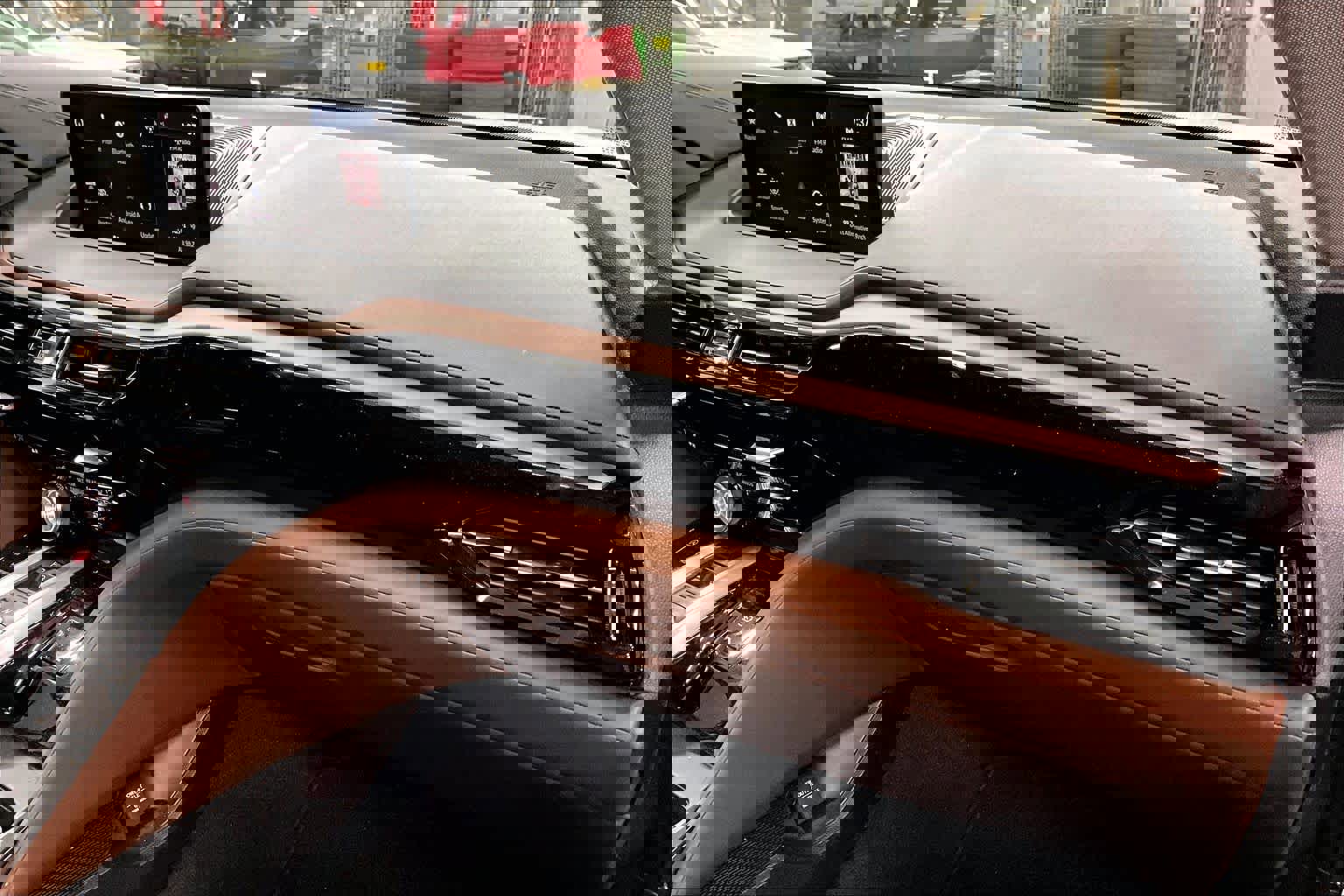 Used 2024 Acura MDX SH-AWD w/ Technology Package image 14