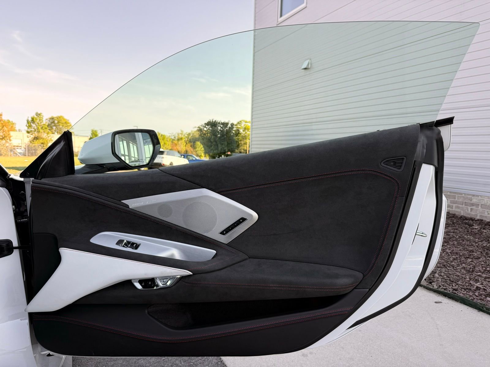 Used 2023 Chevrolet Corvette Stingray Premium Conv w/ Z51 Performance Package image 45