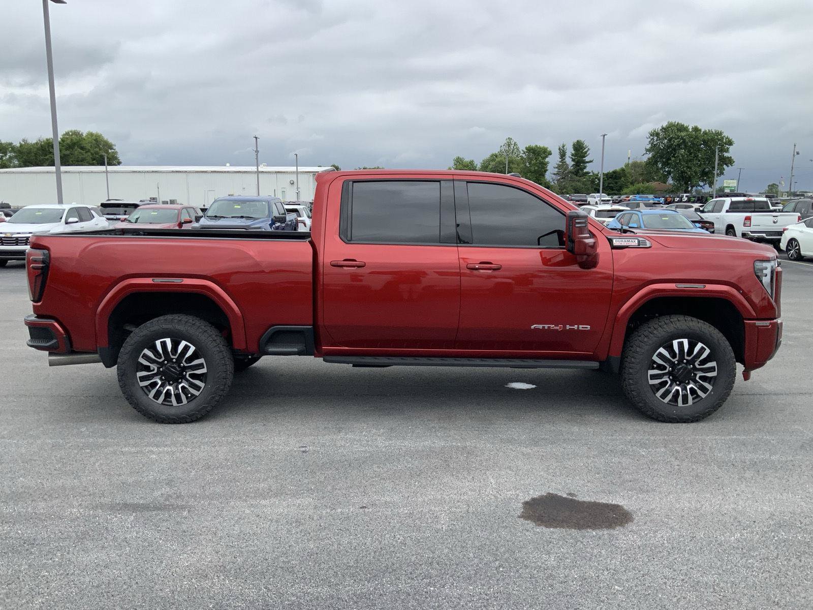 Used 2025 GMC Sierra 2500 AT4 w/ AT4 Premium Plus Package AWD/4WD image 16