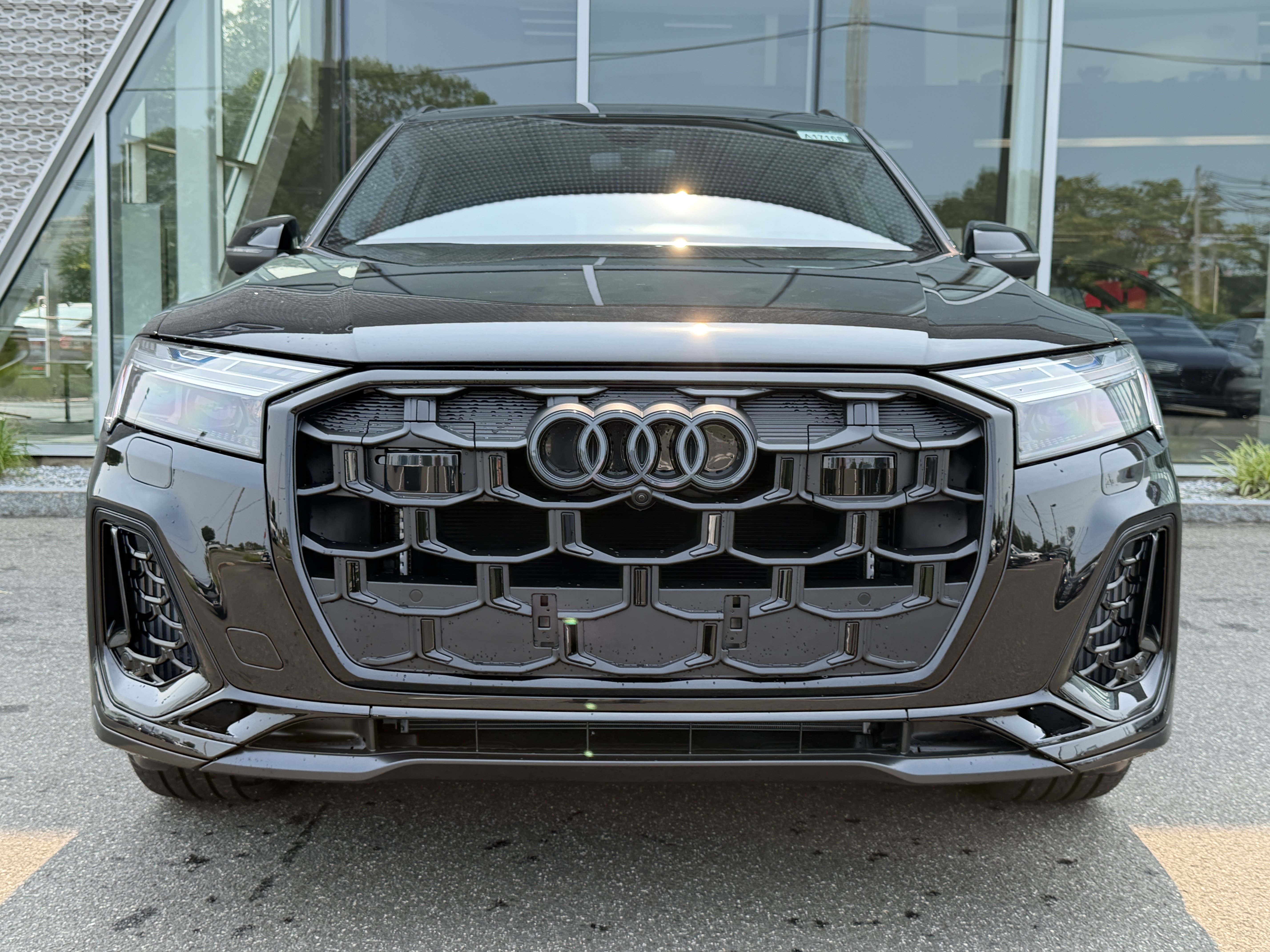 New 2026 Audi SQ7 Prestige AWD/4WD image 6