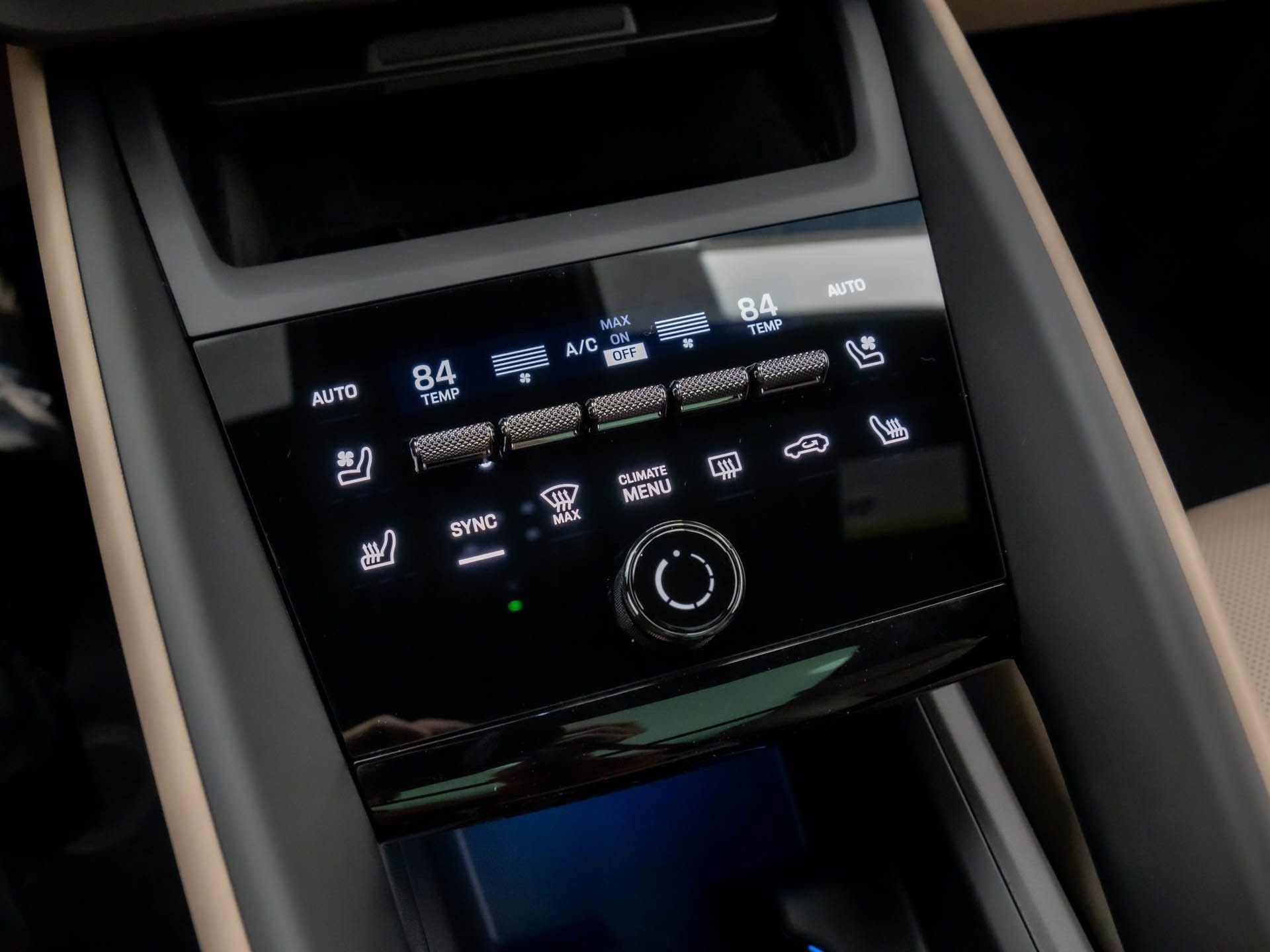 New 2025 Porsche Macan 4 Electric image 24