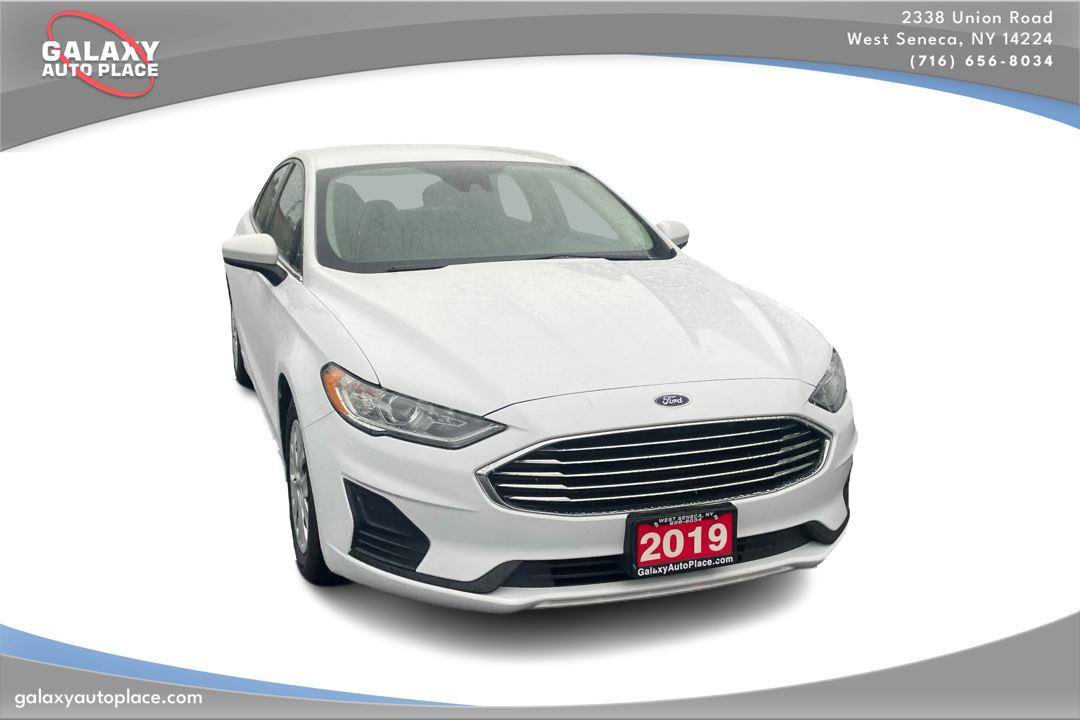 Used 2019 Ford Fusion S image 3