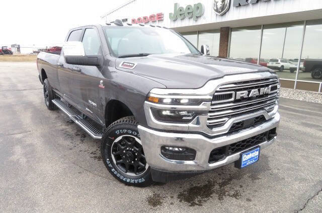 New 2026 RAM 3500 Laramie AWD/4WD image 4