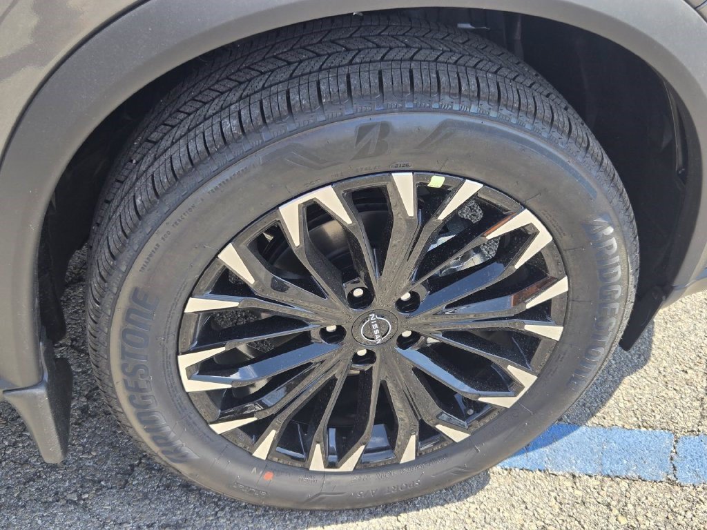 New 2026 Nissan Rogue Dark Armor AWD/4WD image 6