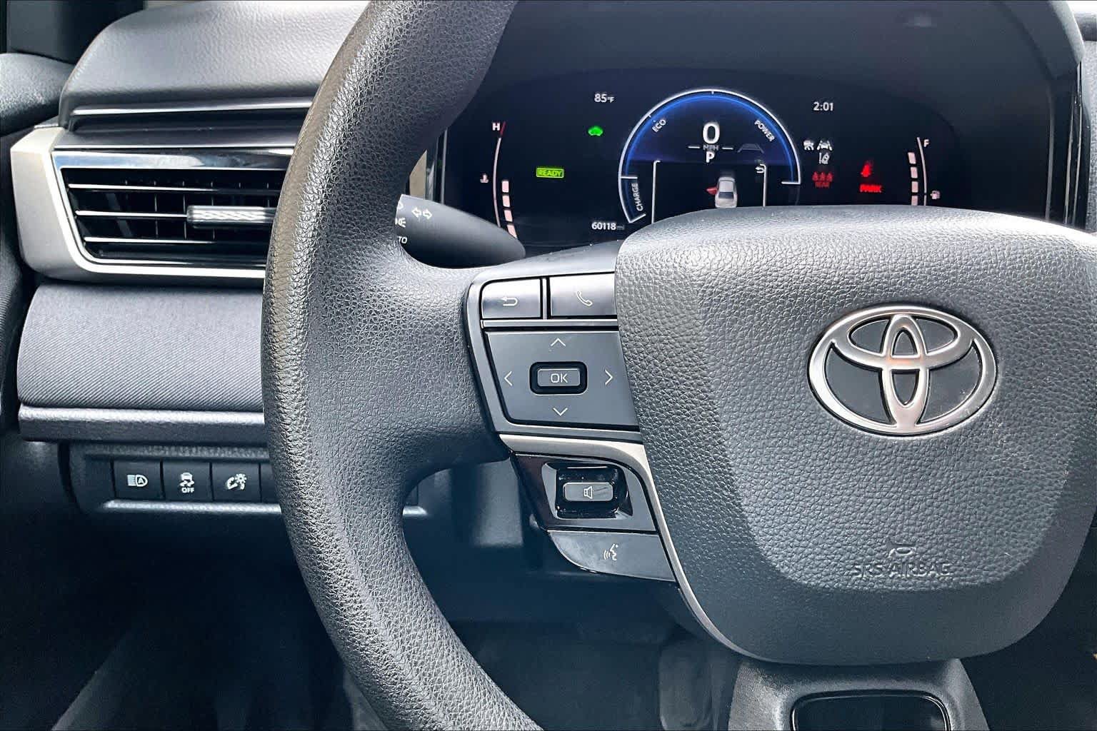 Used 2025 Toyota Camry LE FWD image 24
