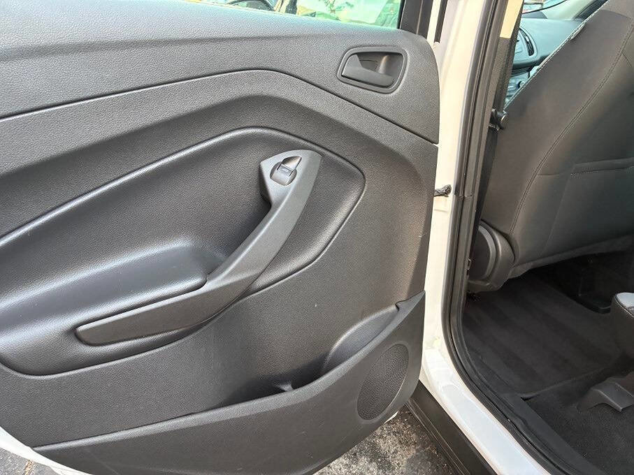 Used 2017 Ford Escape S image 20