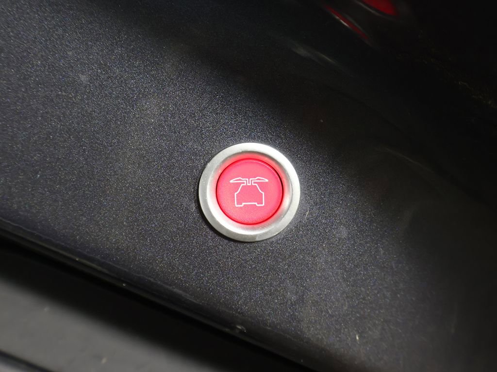 Used 2020 Tesla Model X Long Range image 51