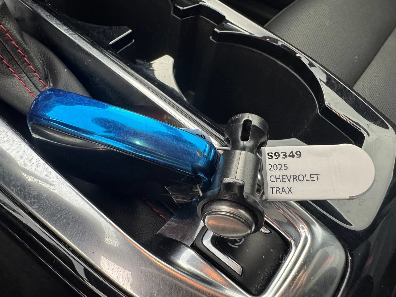 Used 2025 Chevrolet Trax RS w/ Driver Confidence Package FWD image 3