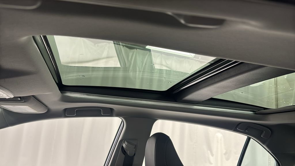 Used 2023 Toyota Camry XLE w/ Protection Package (Q2) (TMS) image 32