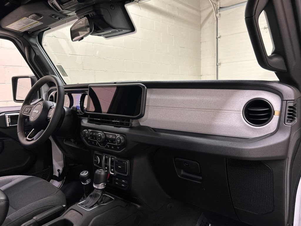 Used 2024 Jeep Wrangler Sport AWD/4WD image 16