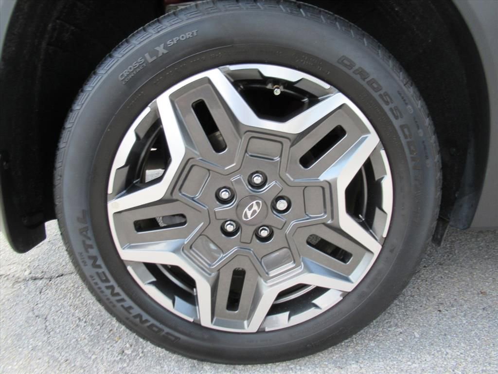 Used 2023 Hyundai Santa Fe Limited FWD image 8
