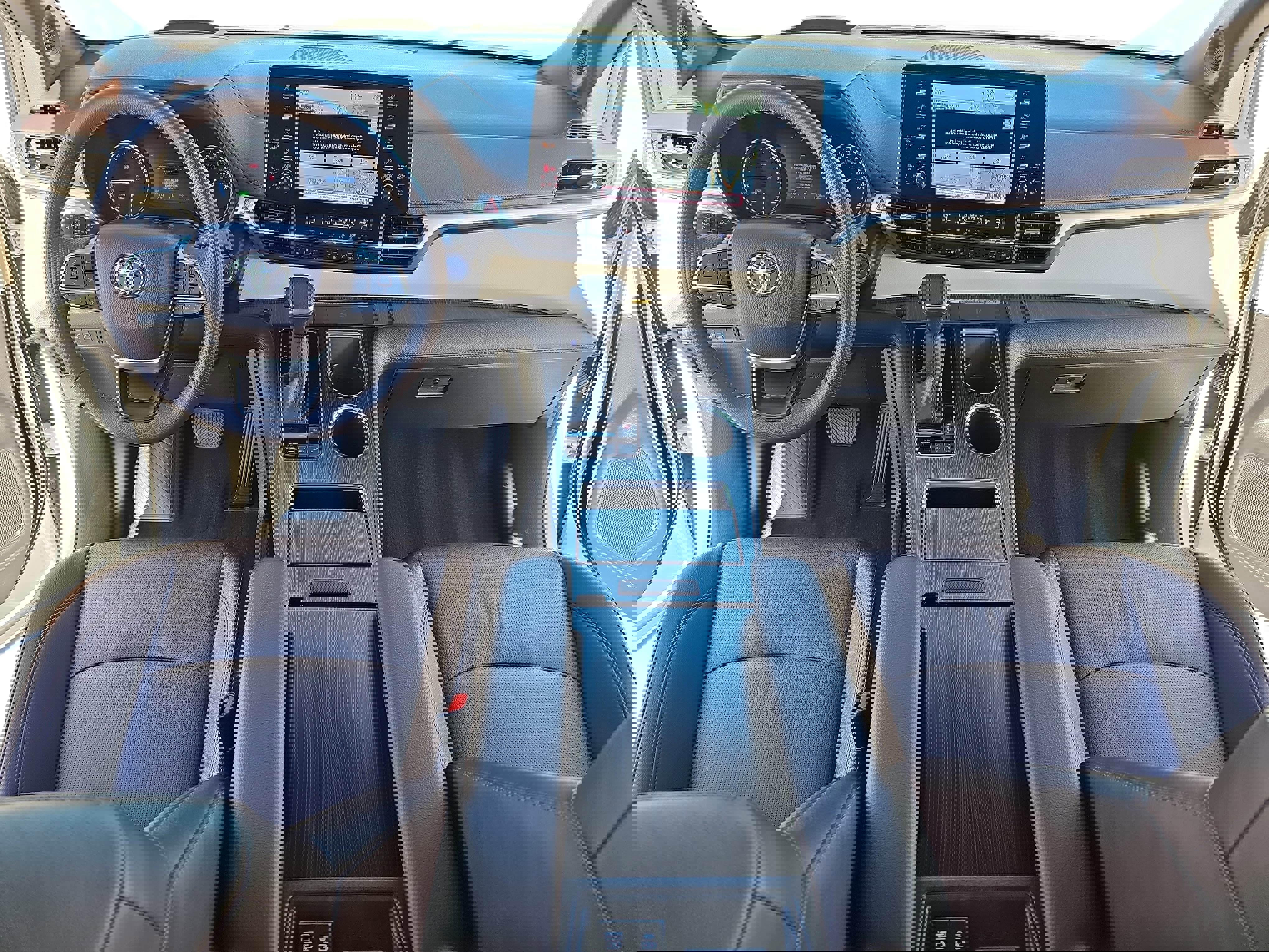 Used 2024 Toyota Sienna Platinum image 9