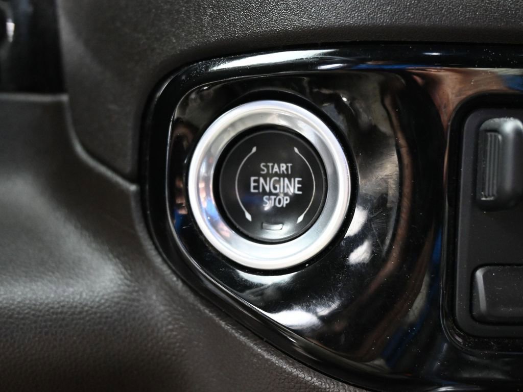 Used 2023 Chevrolet Silverado 1500 LTZ w/ LTZ Premium Package image 15