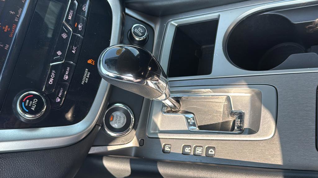 Used 2020 Nissan Murano SL w/ Moonroof Package AWD/4WD image 16