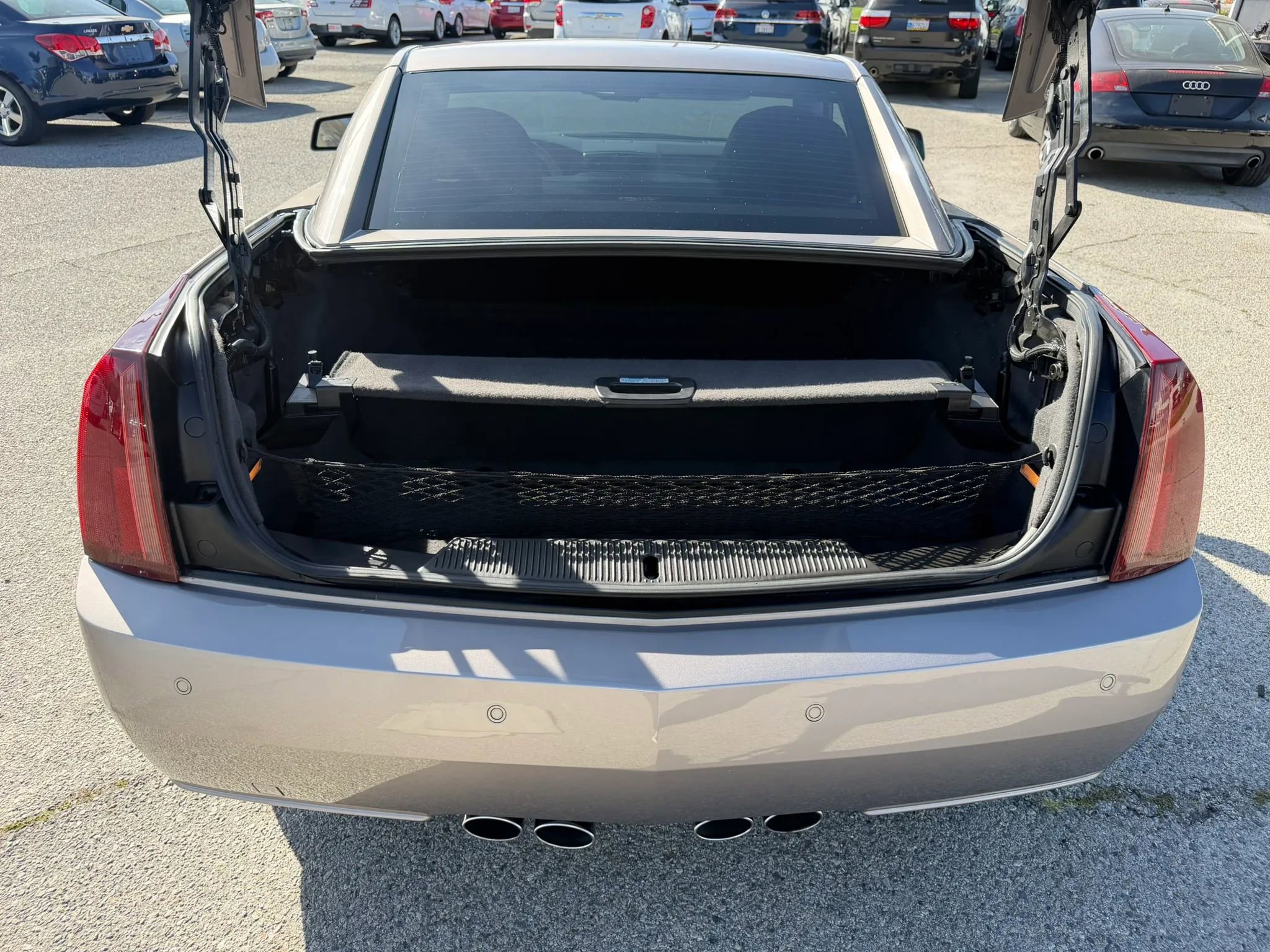 Used 2005 Cadillac XLR Convertible 2D image 21