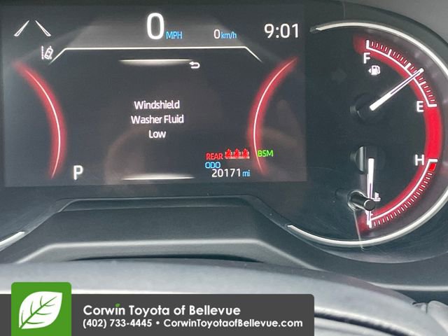 Used 2025 Toyota RAV4 XLE AWD/4WD image 10