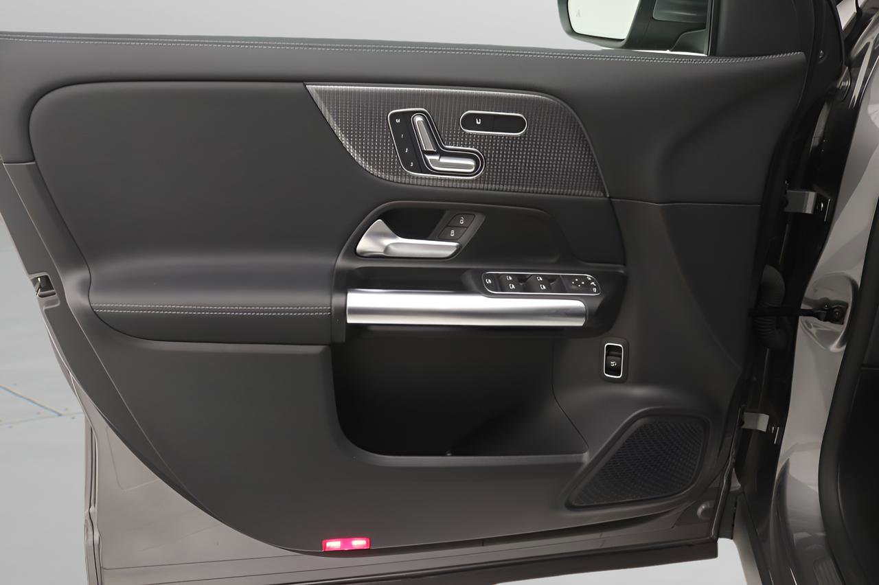 Certified 2023 Mercedes-Benz GLA 250 image 17