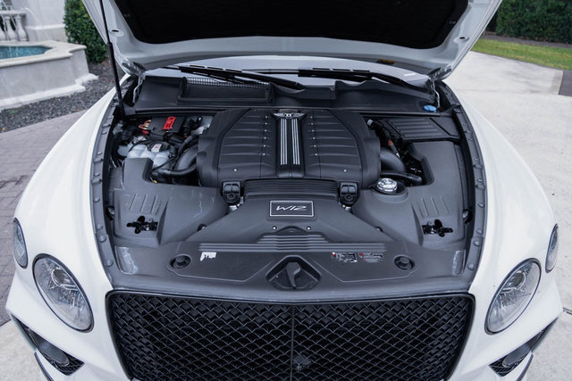 Used 2022 Bentley Bentayga Speed image 18