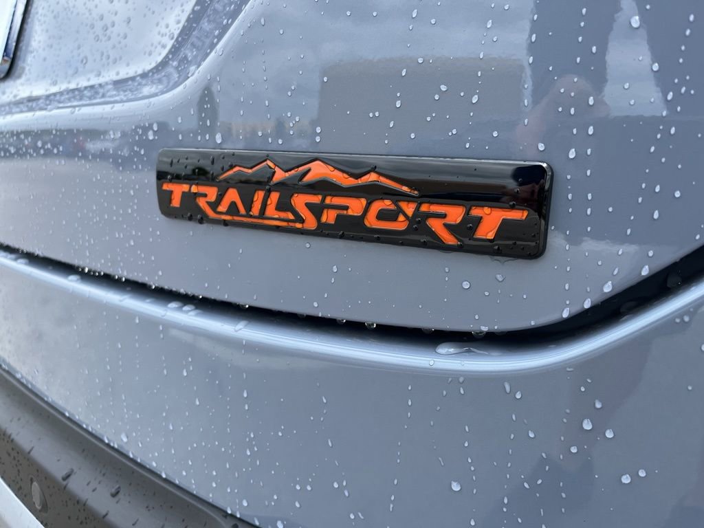 Certified 2025 Honda Pilot TrailSport image 9