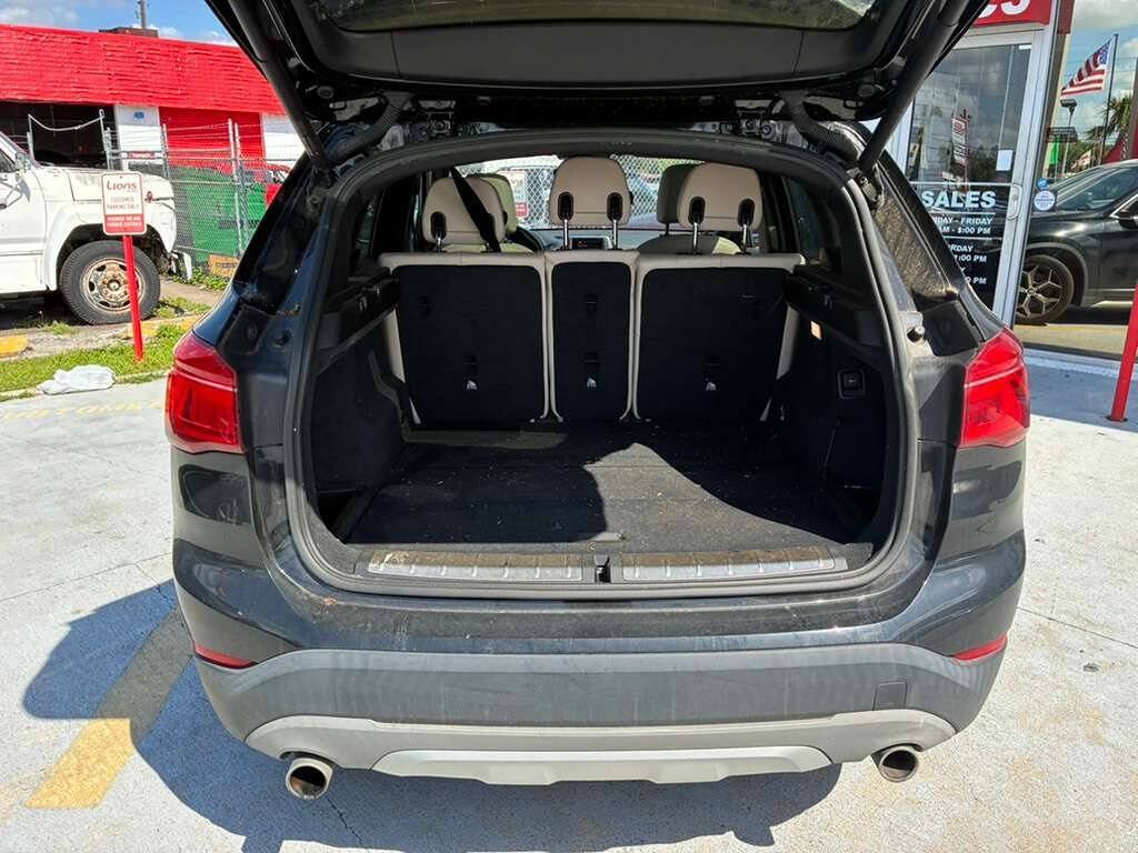 Used 2018 BMW X1 sDrive28i w/ Convenience Package FWD image 11