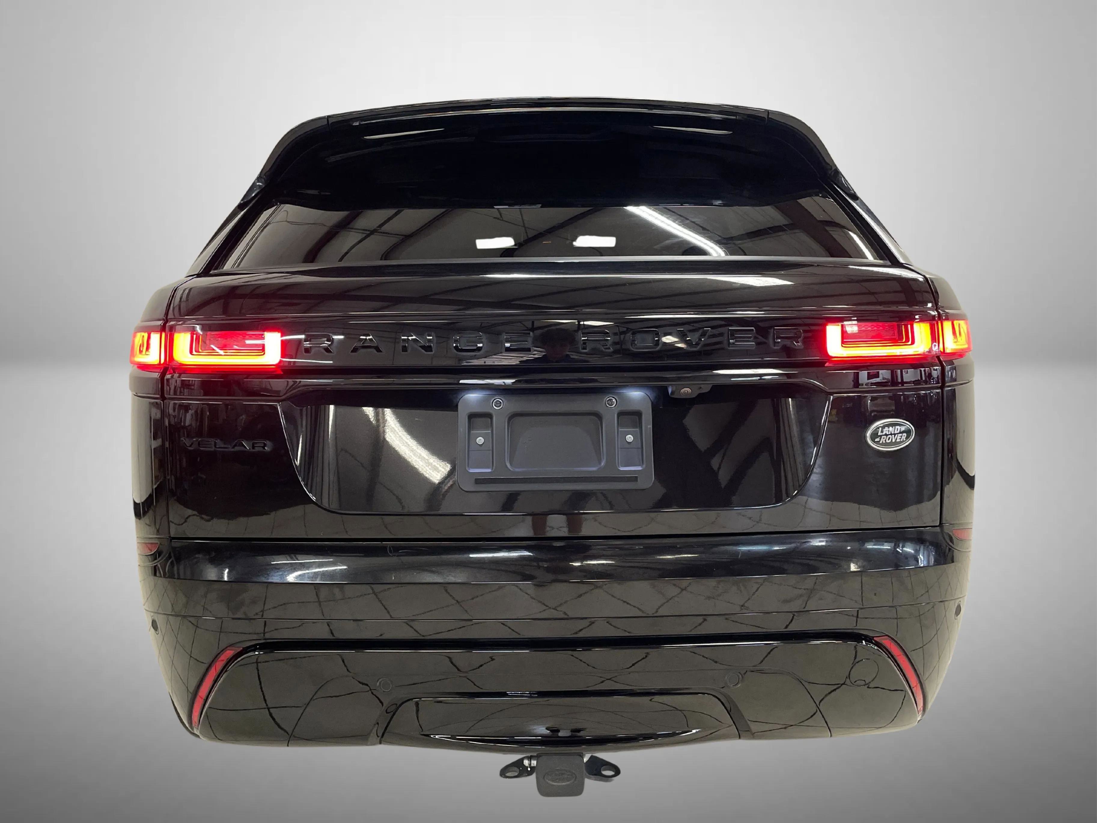 Used 2022 Land Rover Range Rover Velar R-Dynamic S image 5