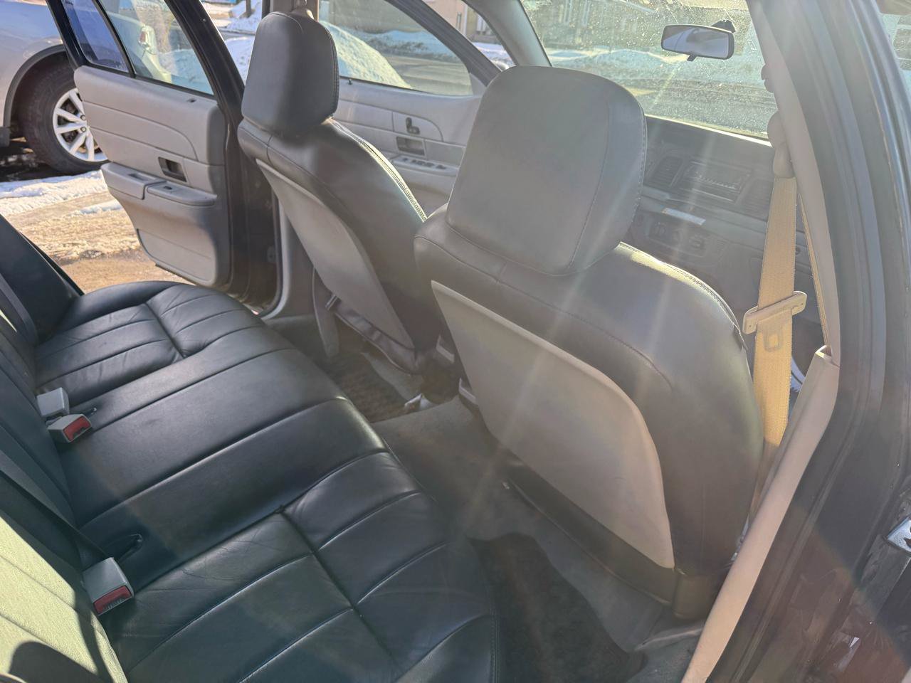 Used 2005 Ford Crown Victoria Police Interceptor RWD image 22