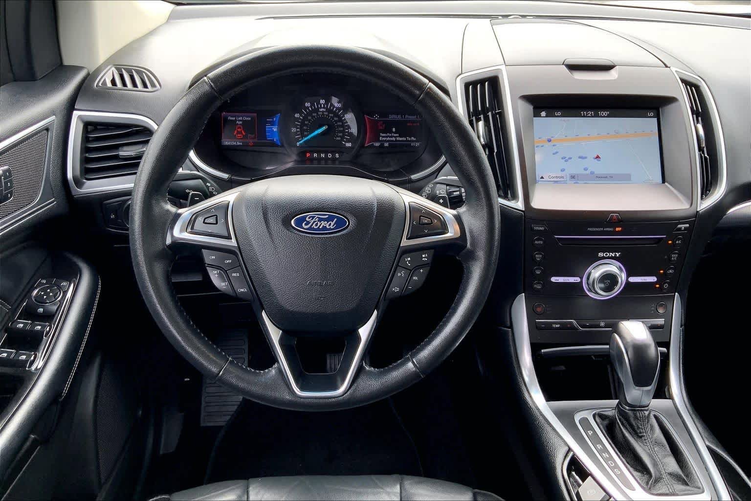 Used 2017 Ford Edge Titanium w/ Technology Package image 10