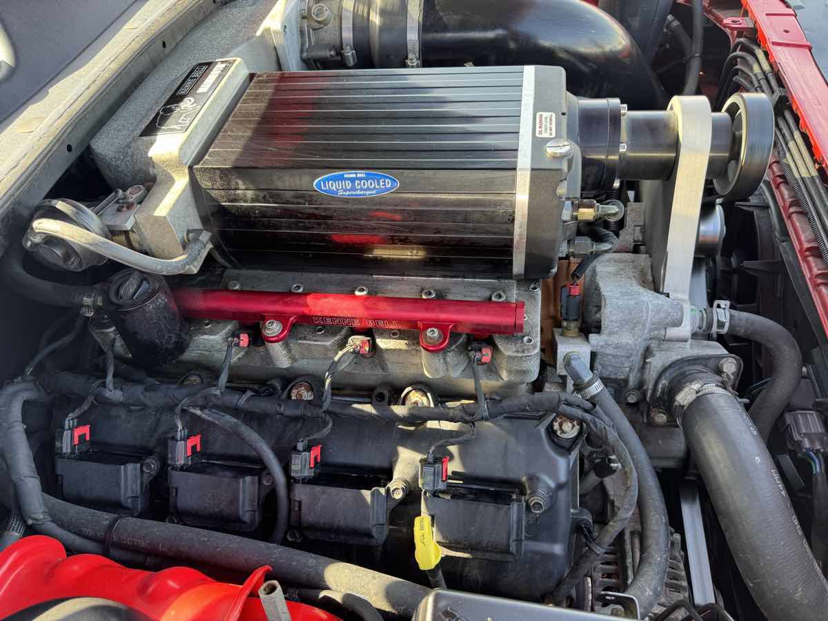 Used 2015 Dodge Challenger SRT image 44