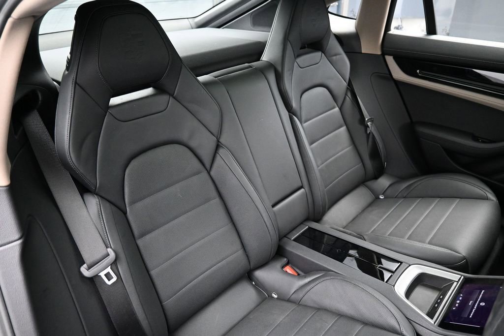 Certified 2025 Porsche Panamera RWD image 26