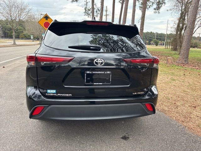 Used 2024 Toyota Highlander LE image 5