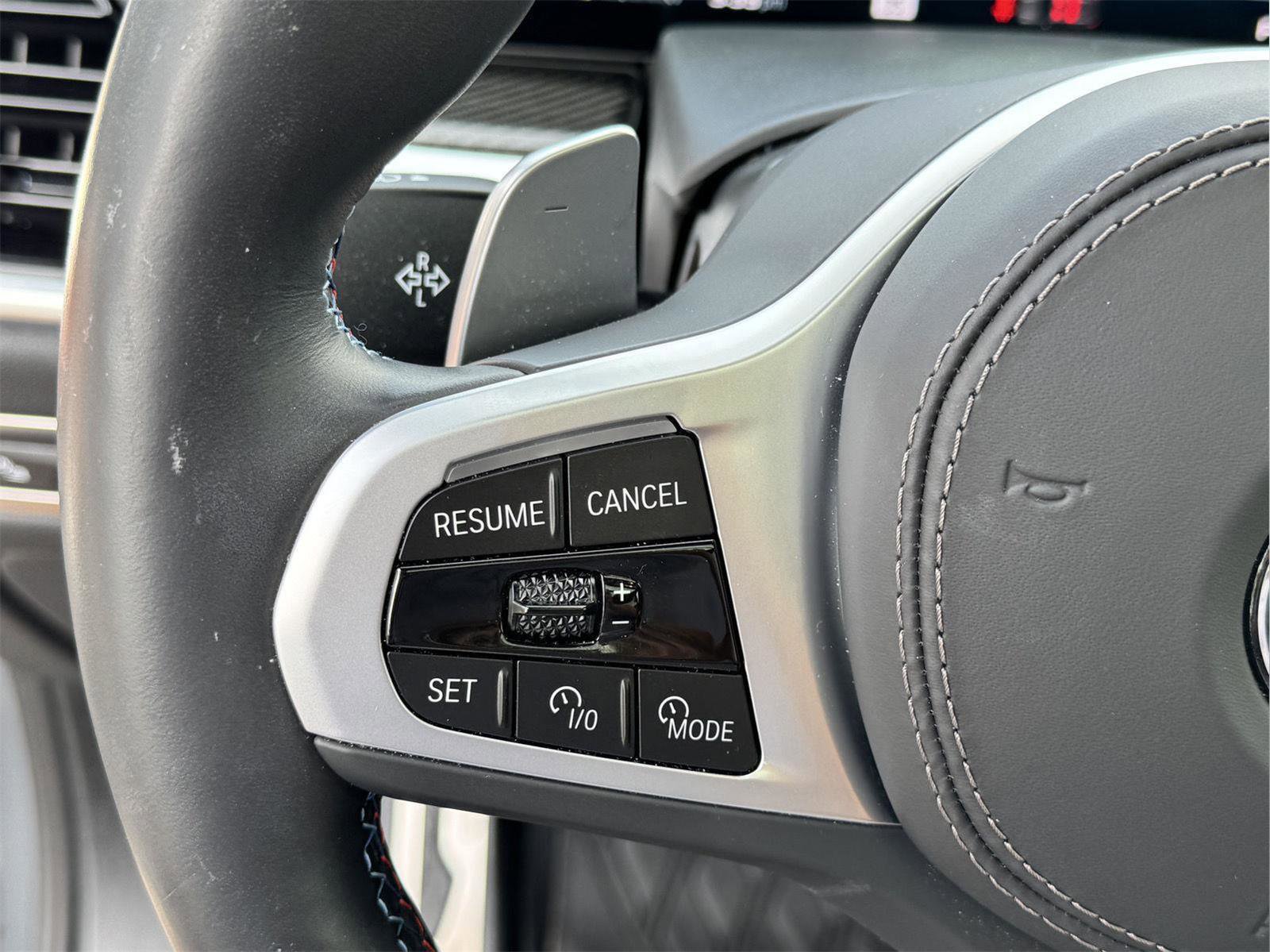 Used 2025 BMW X7 M60i image 48