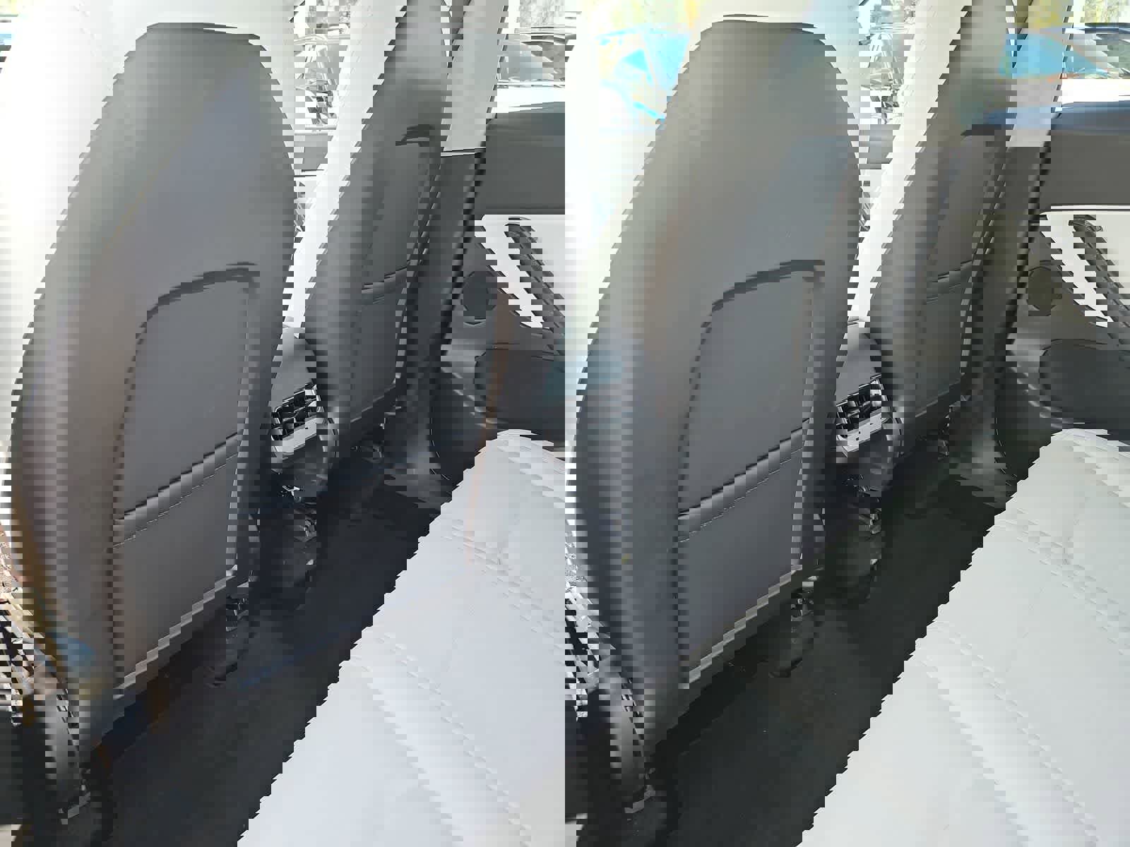 Used 2020 Tesla Model Y Long Range image 17