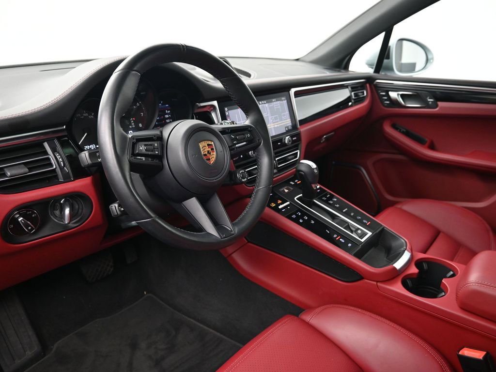 Certified 2022 Porsche Macan GTS AWD/4WD image 4