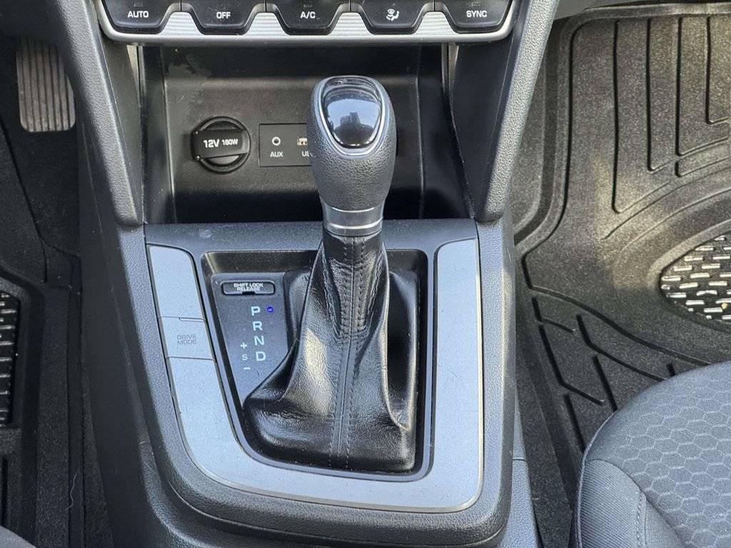Used 2020 Hyundai Elantra SEL w/ Cargo Package (C1) image 8