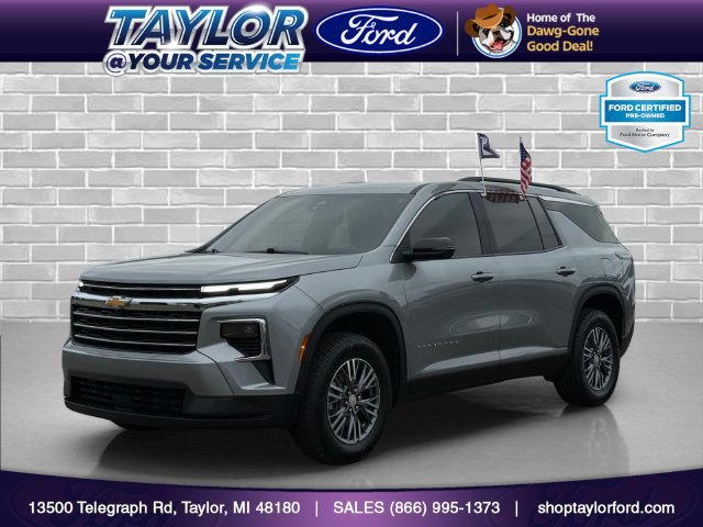 Used 2024 Chevrolet Traverse LT