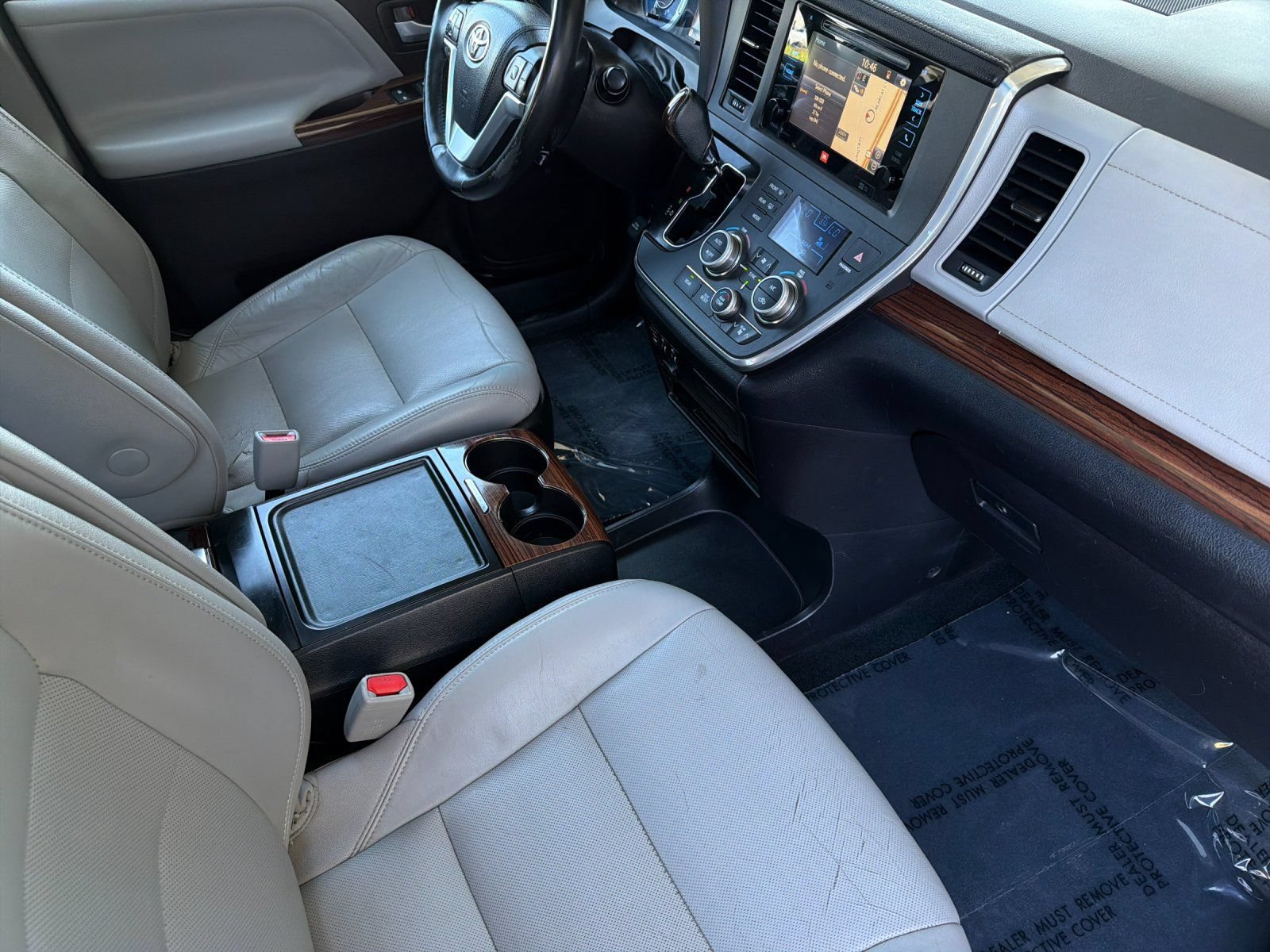 Used 2015 Toyota Sienna Limited Premium FWD image 16