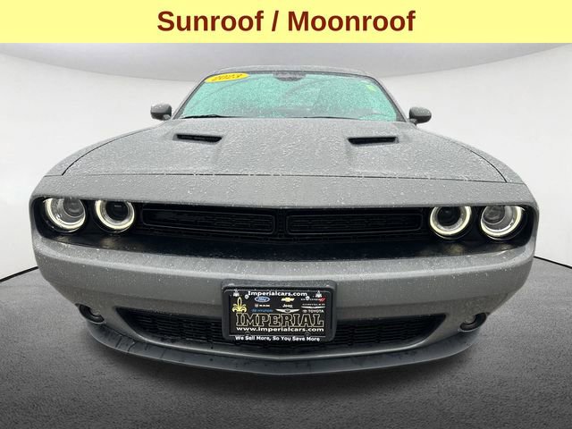Used 2023 Dodge Challenger SXT w/ Blacktop Package image 4
