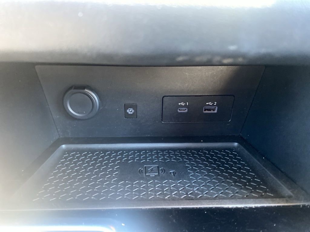 Used 2023 Nissan Pathfinder Platinum w/ Cargo Package image 28