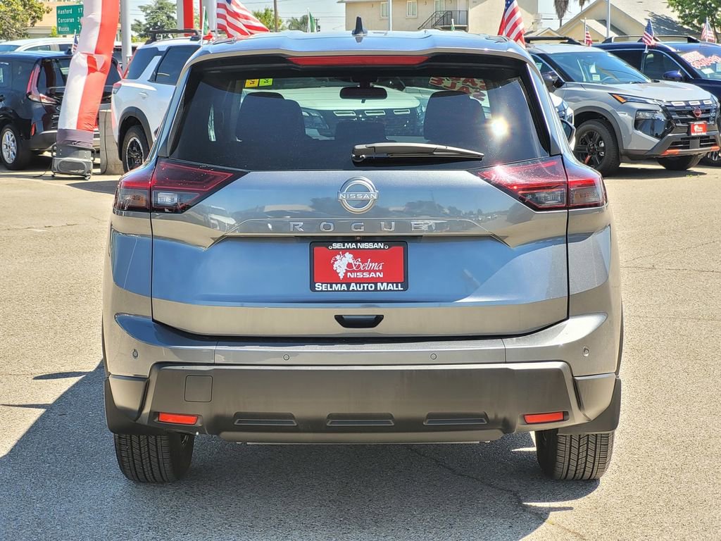 Used 2025 Nissan Rogue S FWD image 6